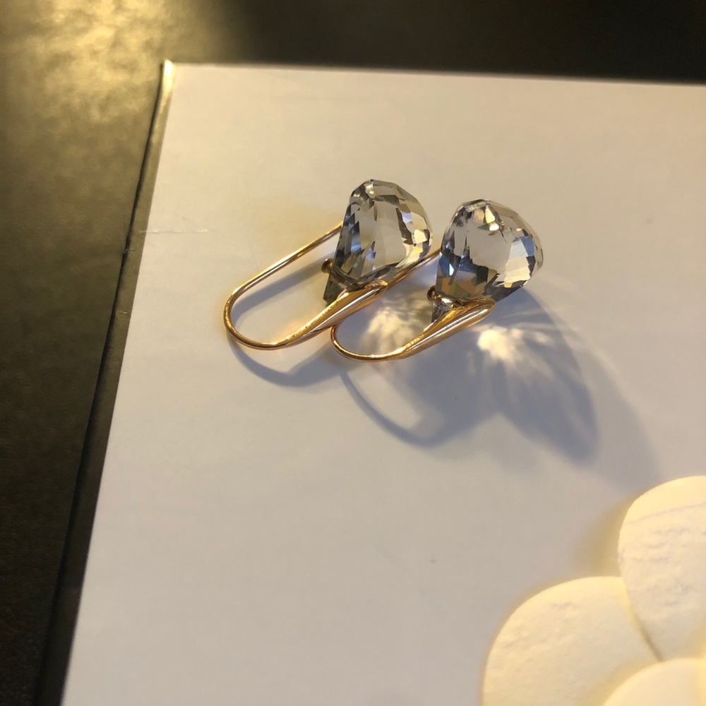 Swarovski crystal earring